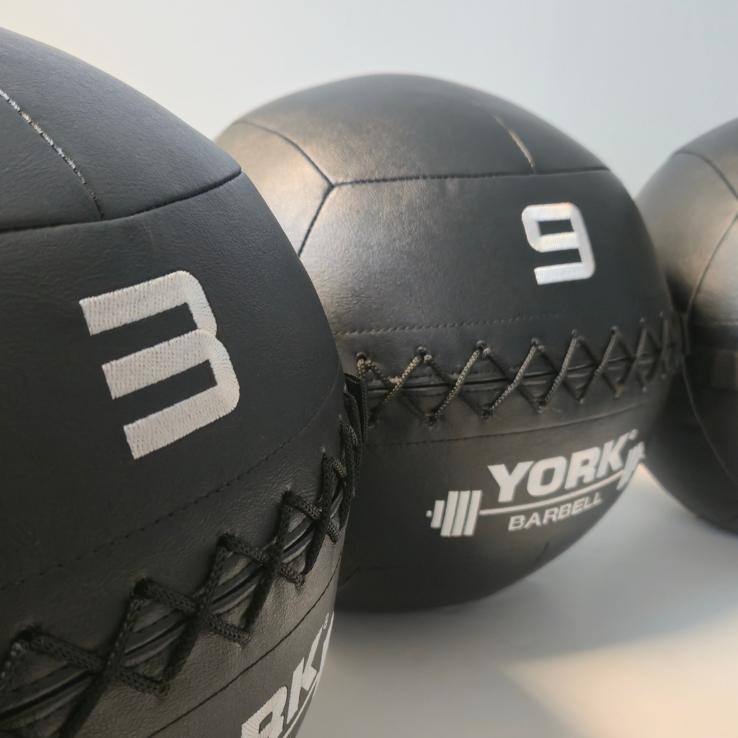 York Barbell Wall Ball - Singles